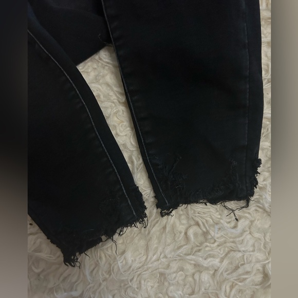 American Eagle Black Denim Distressed Jeans, Curvy High Rise, High Waisted - Picture 5 of 9